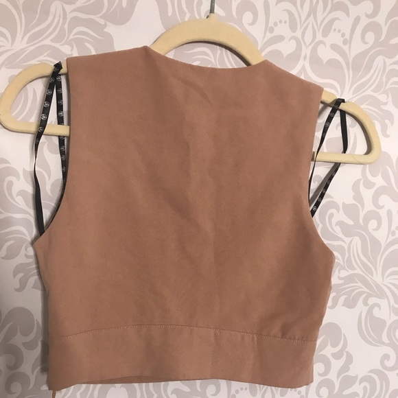 Carli Bybel x Missguided Embroidered Crop Top NWT - Picture 9 of 10